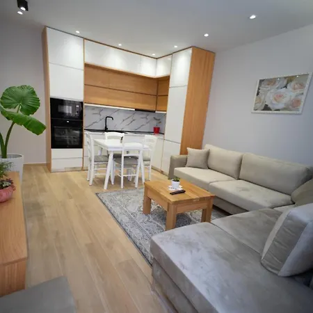 Deizi Apartaments1 - Premium, Apartment